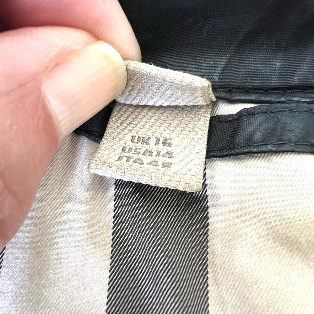Burberry Black High-Collar Hooded Trench Jacket - Picture 12 of 16